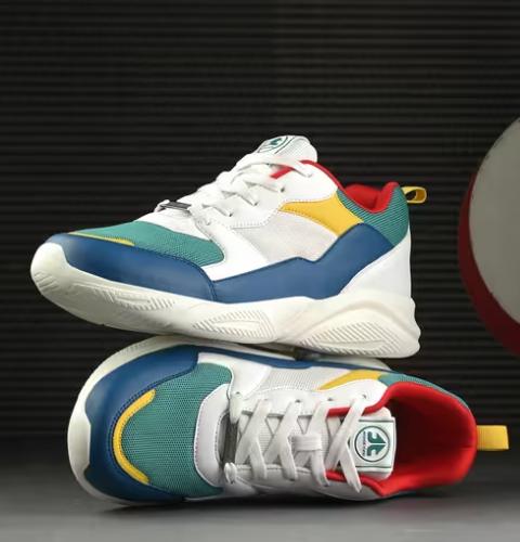 en color block lace up sneaker